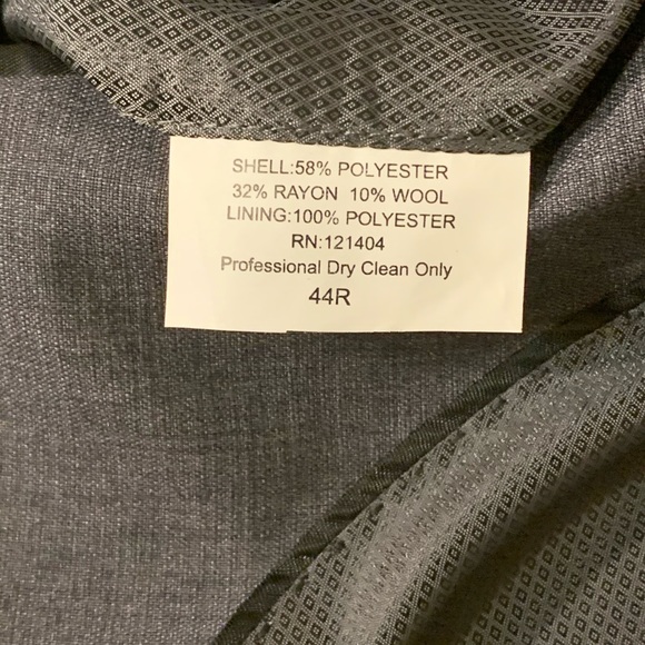 44R - Pronto Uomo  Suit Coat and Vest - Picture 6 of 16